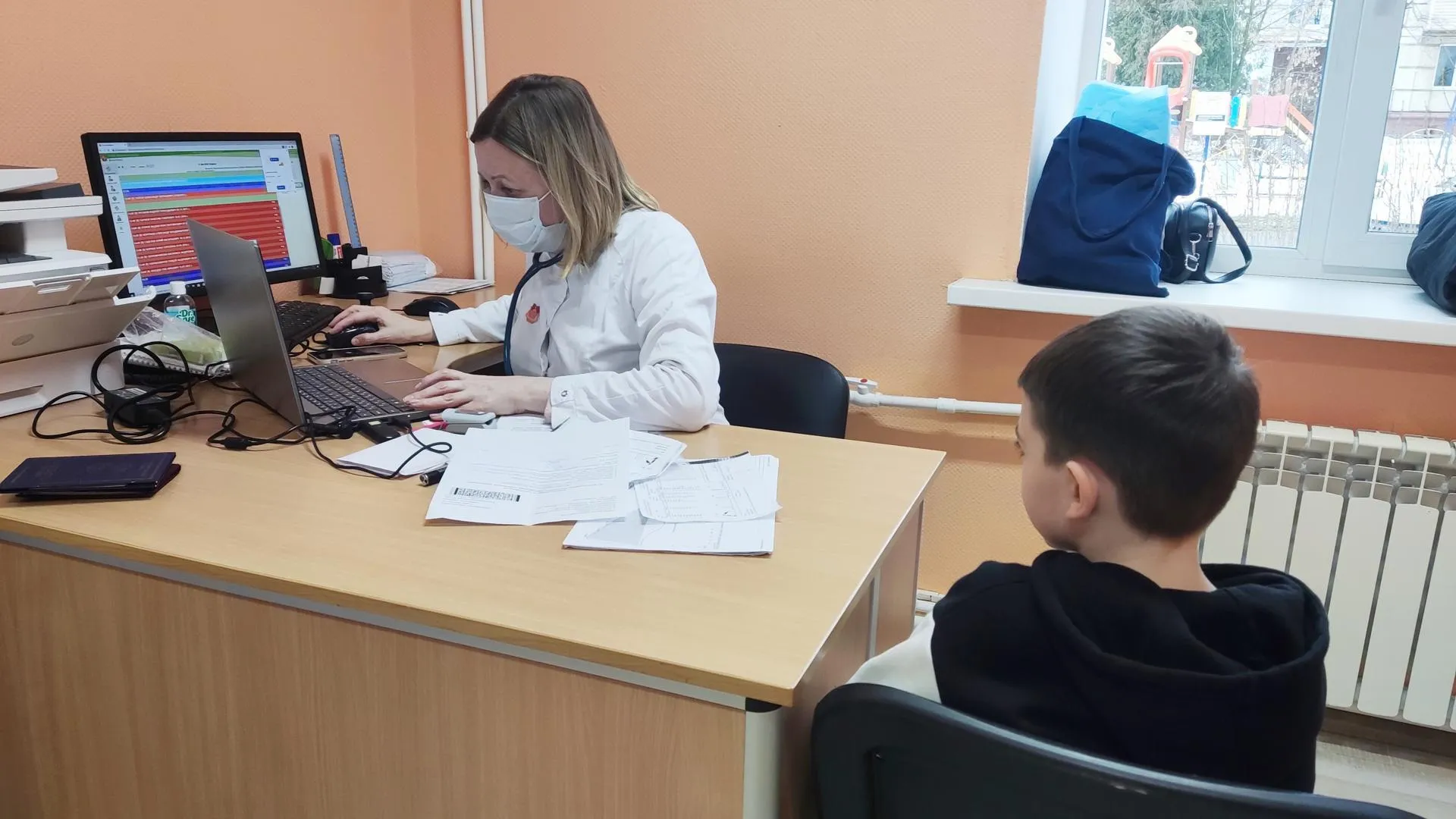 В поликлинике Каширской больницы состоялся выездной прием врачей из НИКИ детства