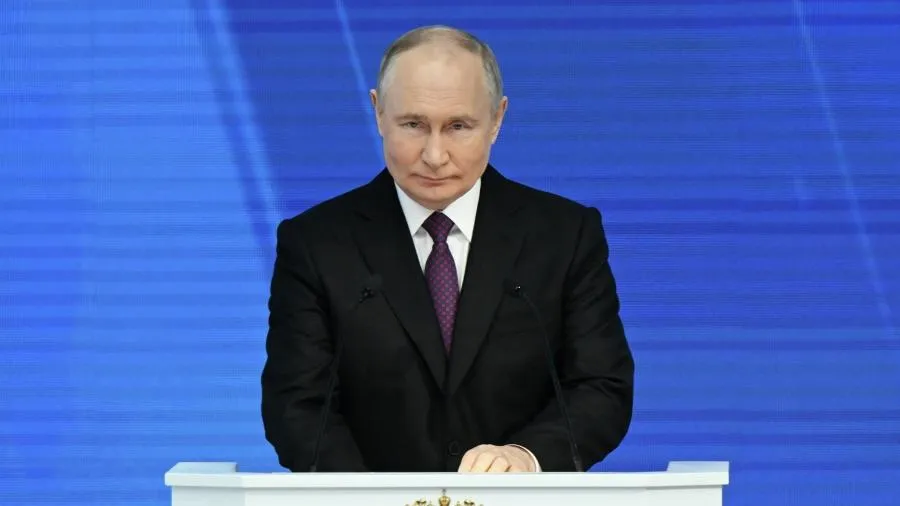 Путин: Россия доказала, что может отвечать на любые вызовы