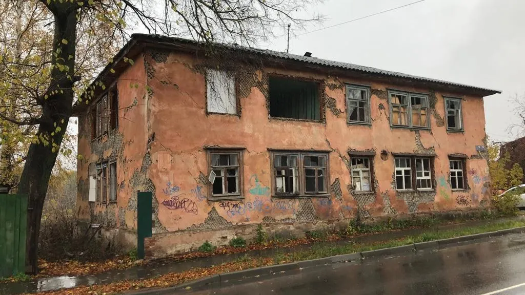 В Серпухове завершены работы по сносу аварийного жилого дома