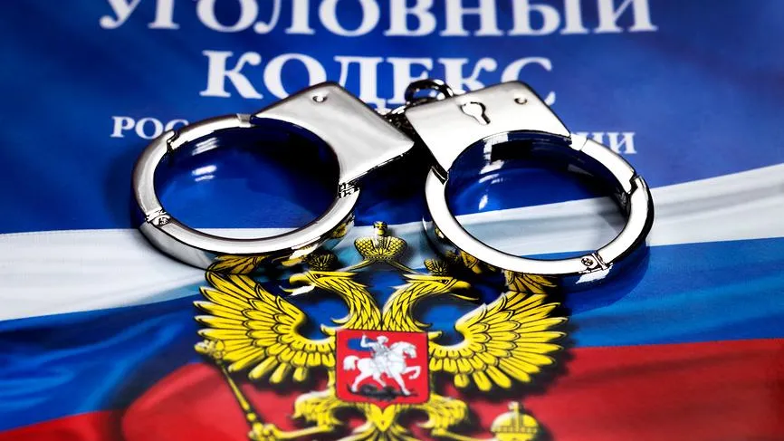 Школьники избили и пытались изнасиловать 50-летнюю женщину на улице в Елабуге