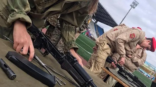 Более 5 тысяч подростков приняли участие в каникулярных сессиях «Юнармии» в Подмосковье