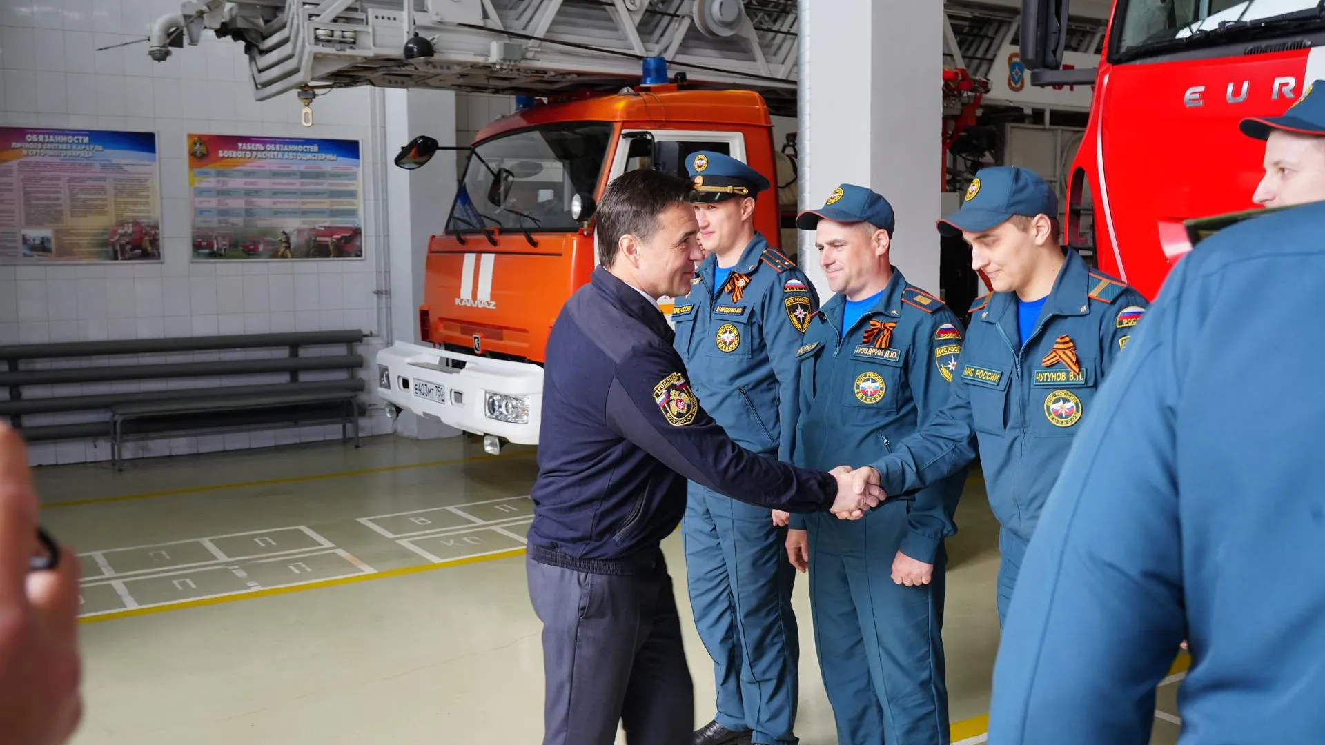 Андрей Воробьев поблагодарил сотрудников МЧС за достойную работу в Подмосковье