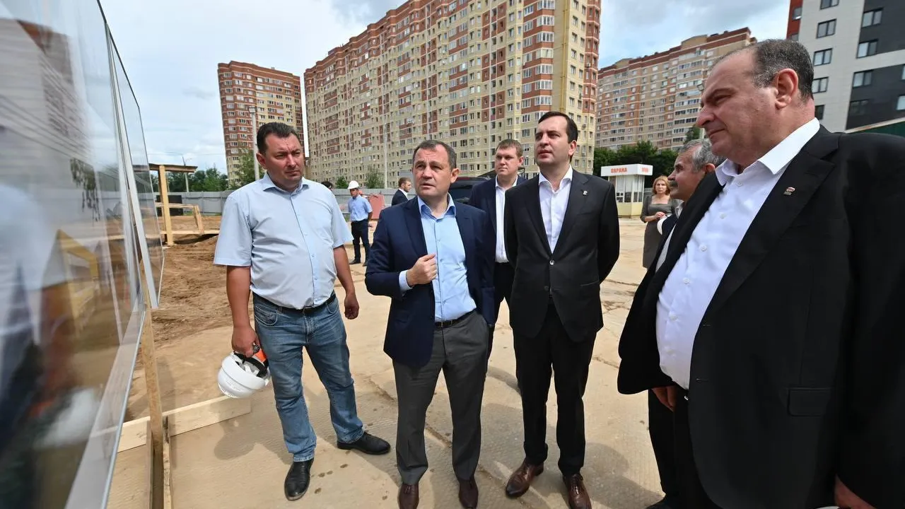3 этаж возводят в новой школе в микрорайоне Финский Щелкова