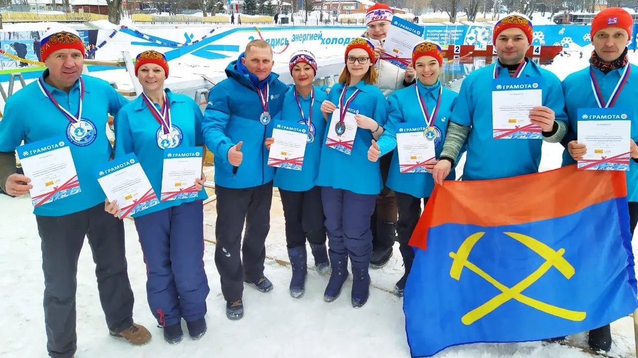 Моржи из Подольска завоевали свыше 20 медалей на чемпионате России по зимнему плаванию