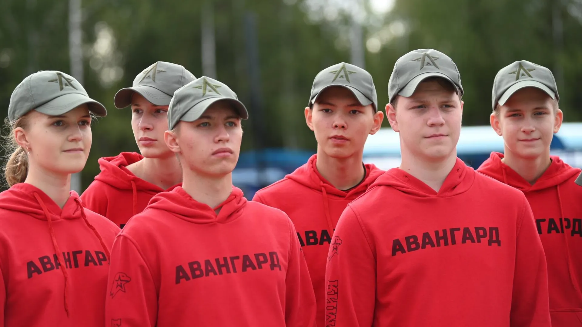 Порядка 60 старшеклассников из Подольска проходят военные сборы в «Авангарде»