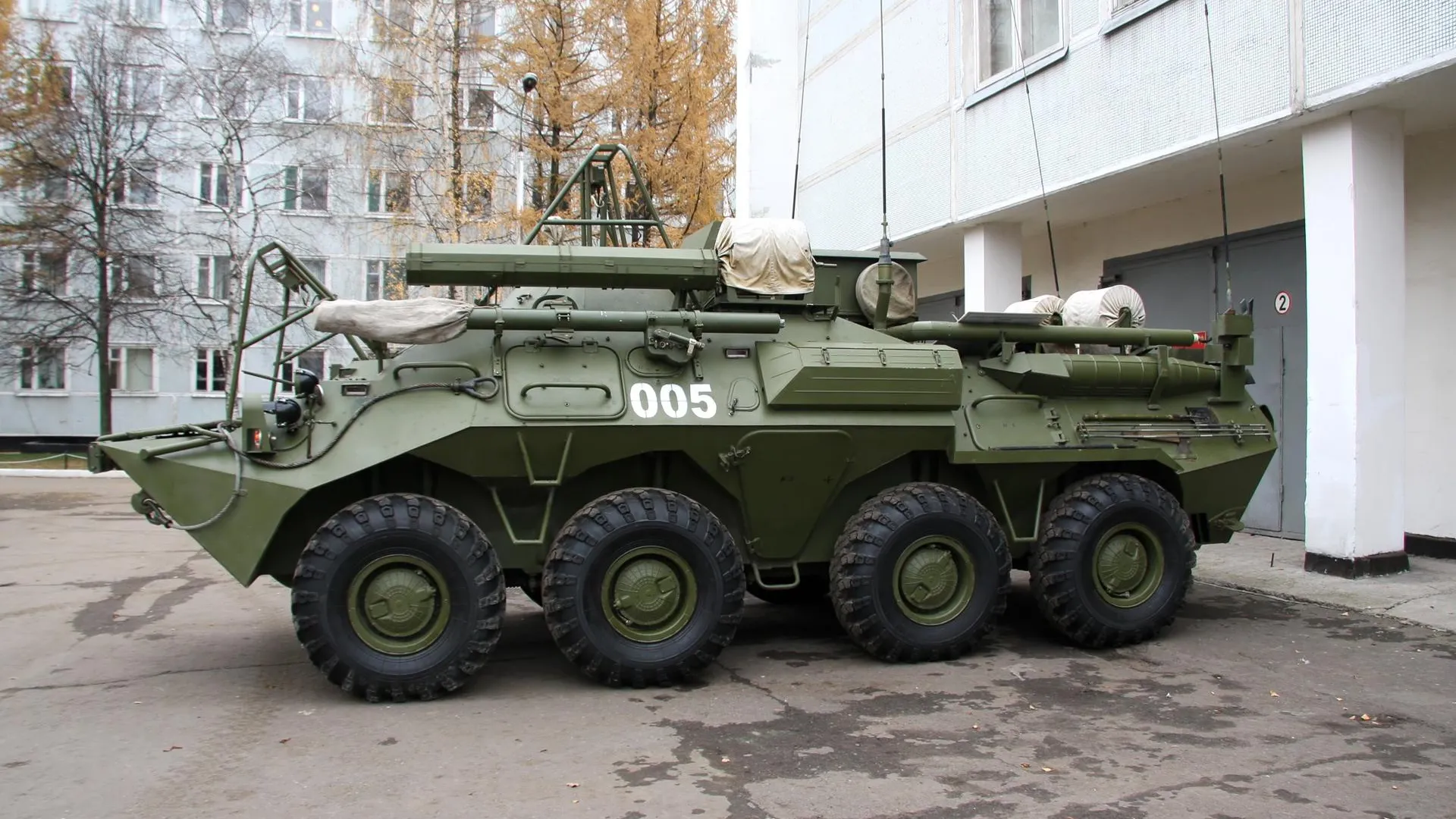 В Башкирии школьники осквернили памятник российским воинам, помочившись на БТР