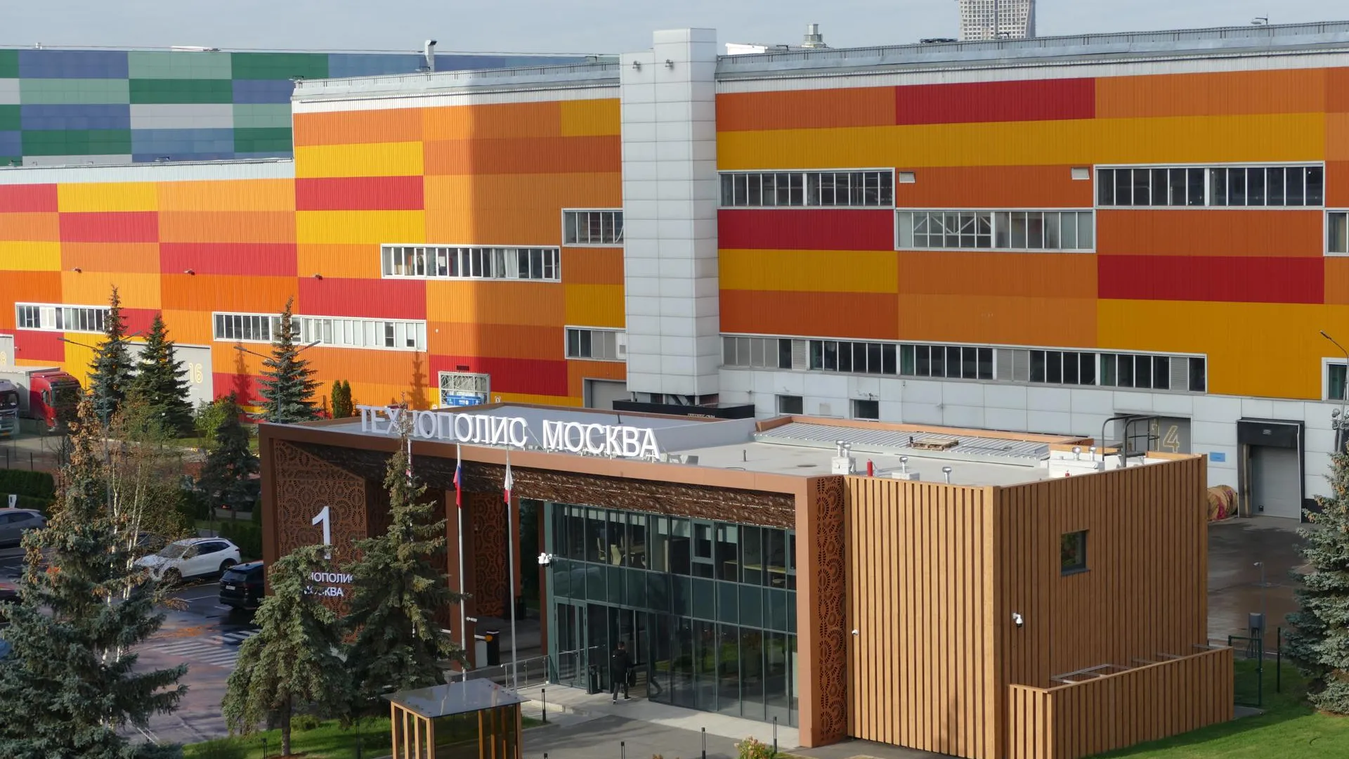 Ликсутов: на площадке «Печатники» обновят въездные зоны и КПП