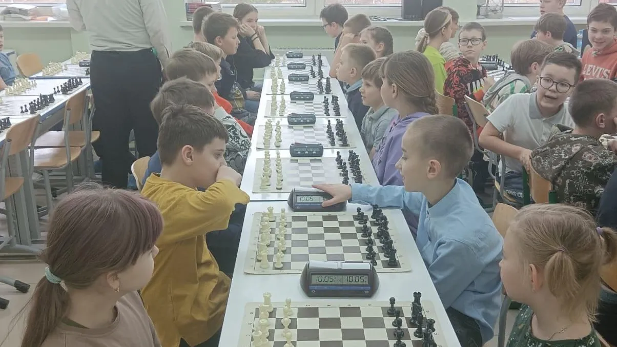 Первенство по быстрым шахматам среди учащихся сельских школ Раменского округа состоялось в Гжели