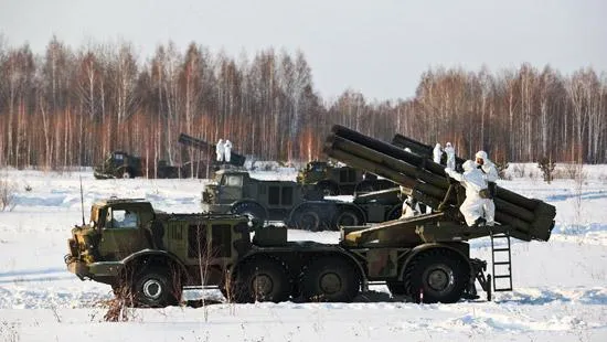 Практика по боевой подготовке артиллеристов началась на полигоне в Подмосковье