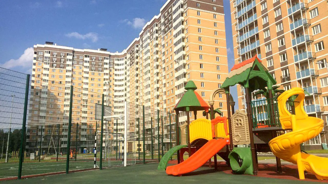 Новую детскую площадку открыли в поселке Октябрьский Люберец