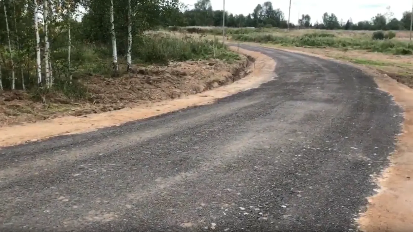 В Шаховской отремонтировали дорогу к кладбищу