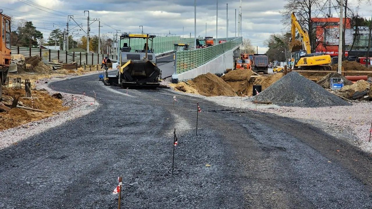 В Подмосковье до конца 2024 года введут в эксплуатацию 20 км новых дорог