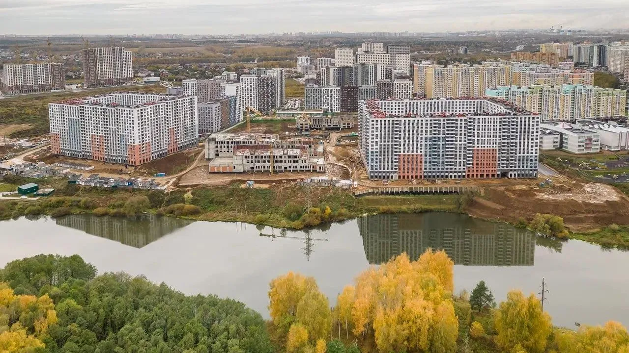 В Минжилполитики Подмосковья обсудили с застройщиками нововведения в сфере недвижимости