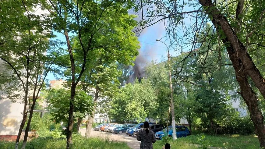 Из пожара в квартире в микрорайоне Силикатная‑2 Подольска спасли 3 человек