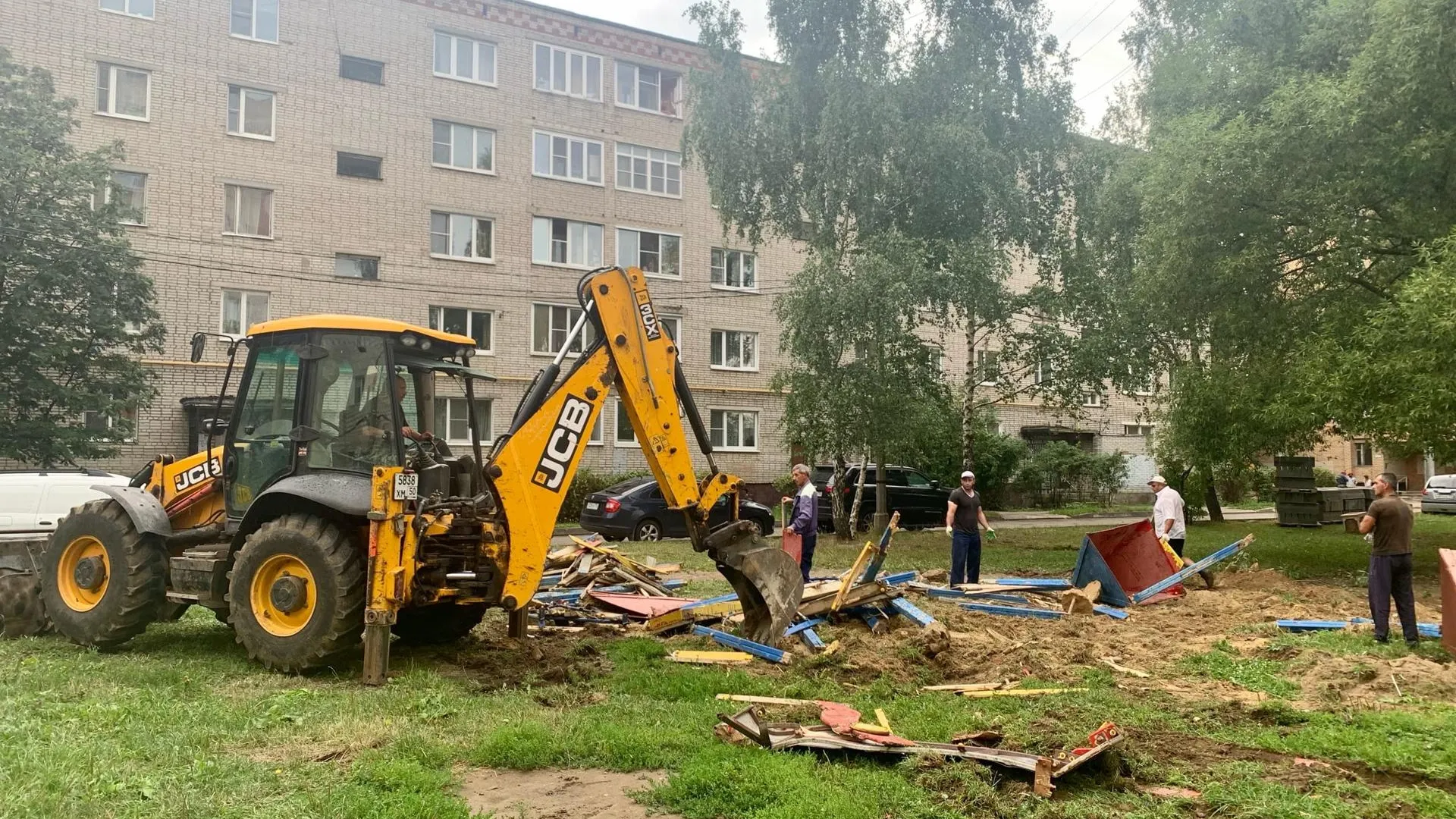 Строительство новой детской площадки на Заводской улице Подольска завершат до 6 сентября
