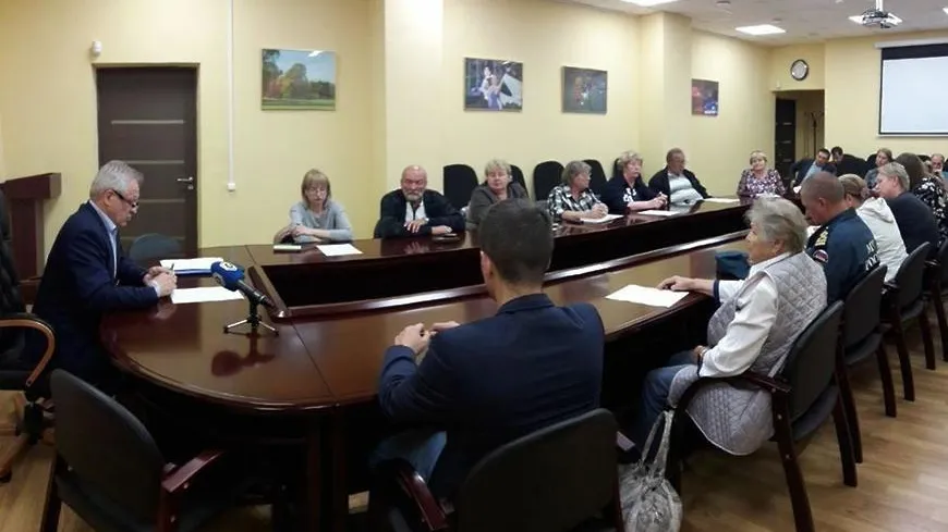 Содержание зон отдыха в Осташкове Мытищ обсудили со старостой деревни