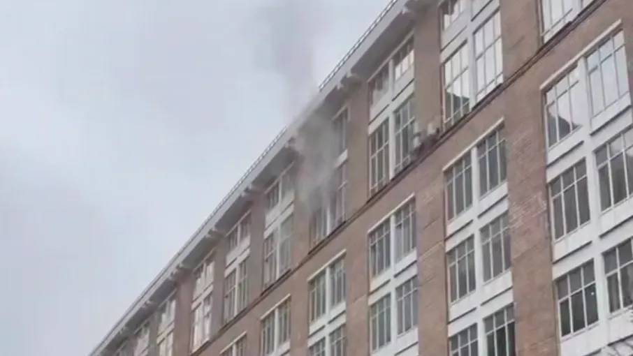 Пожар в здании на Бумажном проезде в Москве ликвидирован
