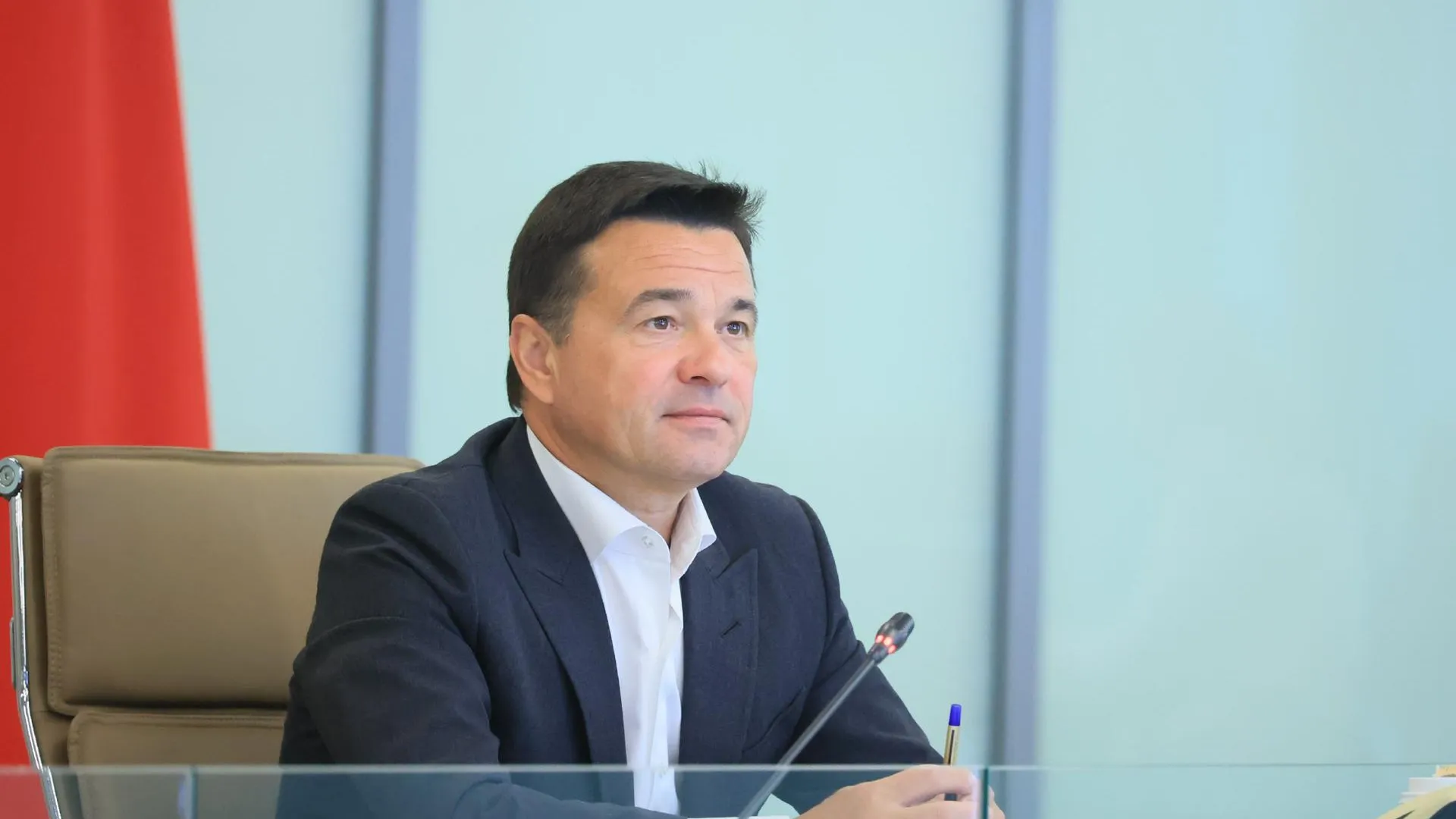 Андрей Воробьев поручил не церемониться с теми, кто загрязняет реки Подмосковья