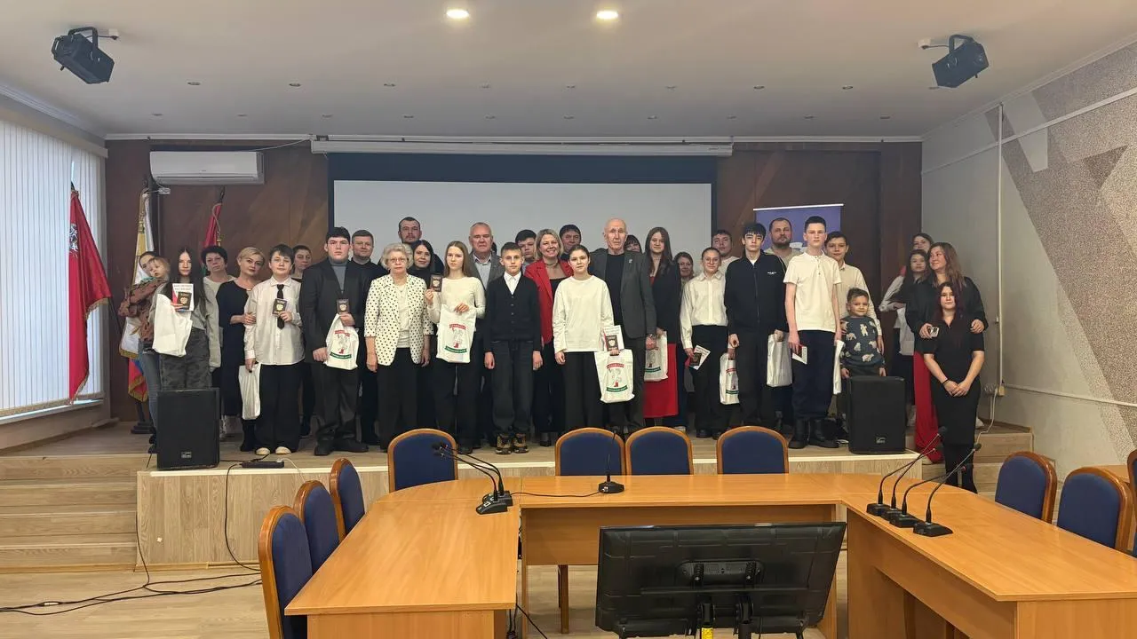 В Подмосковье 578 подростков получили первые паспорта в феврале