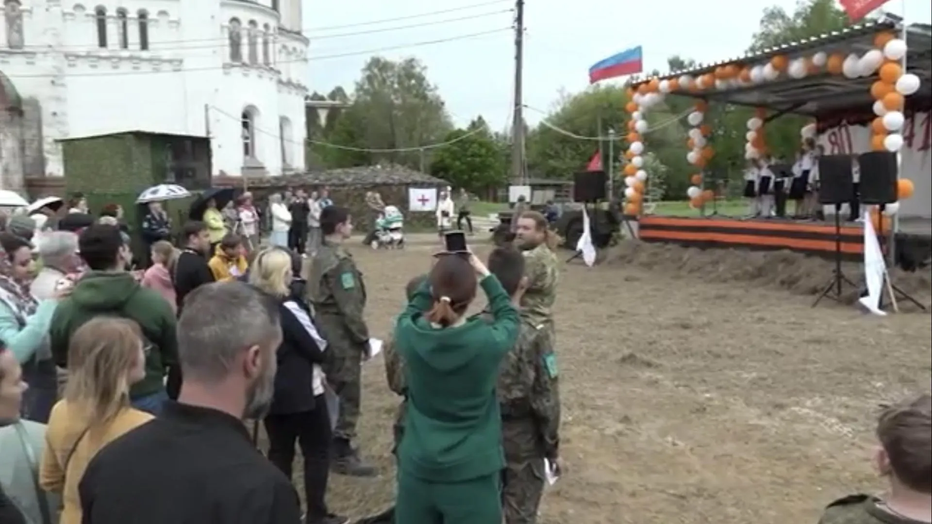 В Домодедове прошли благотворительный концерт и выставка военной техники