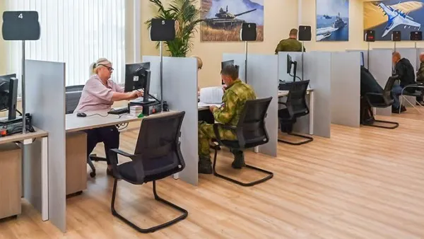 Артисты Москонцерта посетили Единый пункт отбора на военную службу в Москве