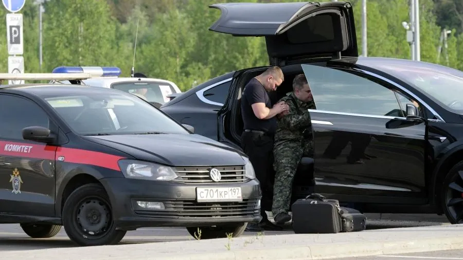 Песков заявил, что в Кремле шокированы самоубийством экс-министра Старовойта