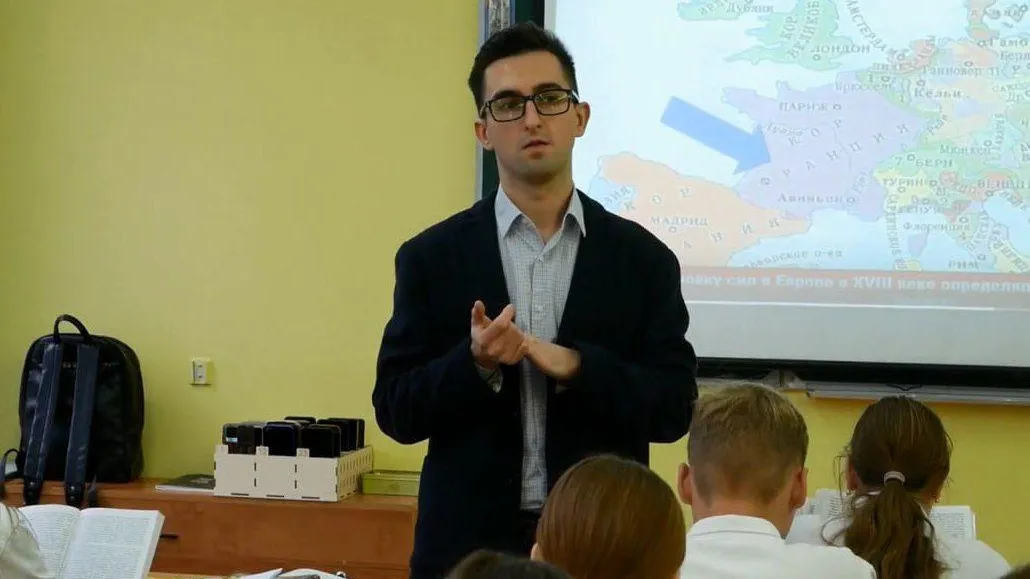 Учитель истории и обществознания из Лобни купил квартиру благодаря программе «Соципотека»