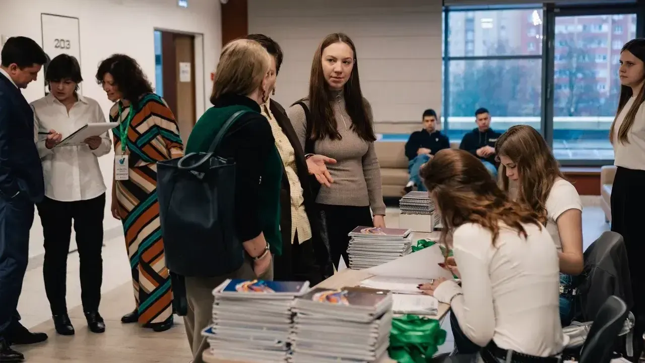 В Домодедово на конференции «ВРЕМЯ БЫТЬ: Педагог. Школа. Будущее» обсудили образование