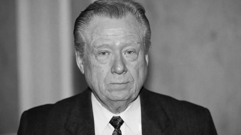 Умер бывший глава Конституционного суда РФ Марат Баглай