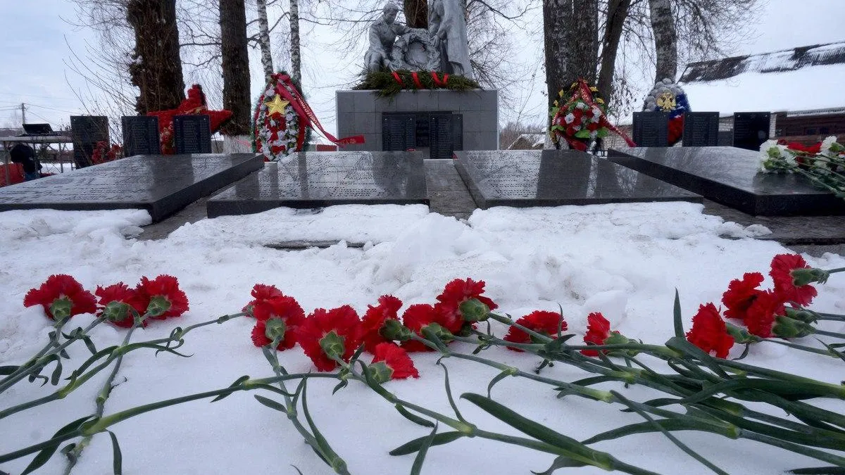 Годовщину освобождения от фашистских захватчиков отметили в деревне Рузского округа