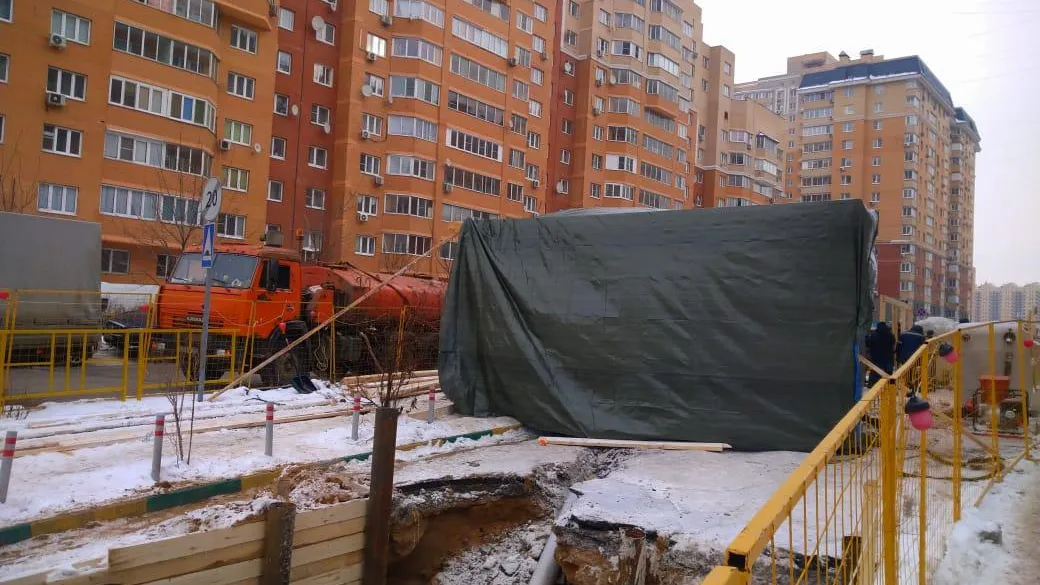 Кольцевую ветку водоснабжения для ЖК «Белая Дача Парк» Котельников строят даже в мороз