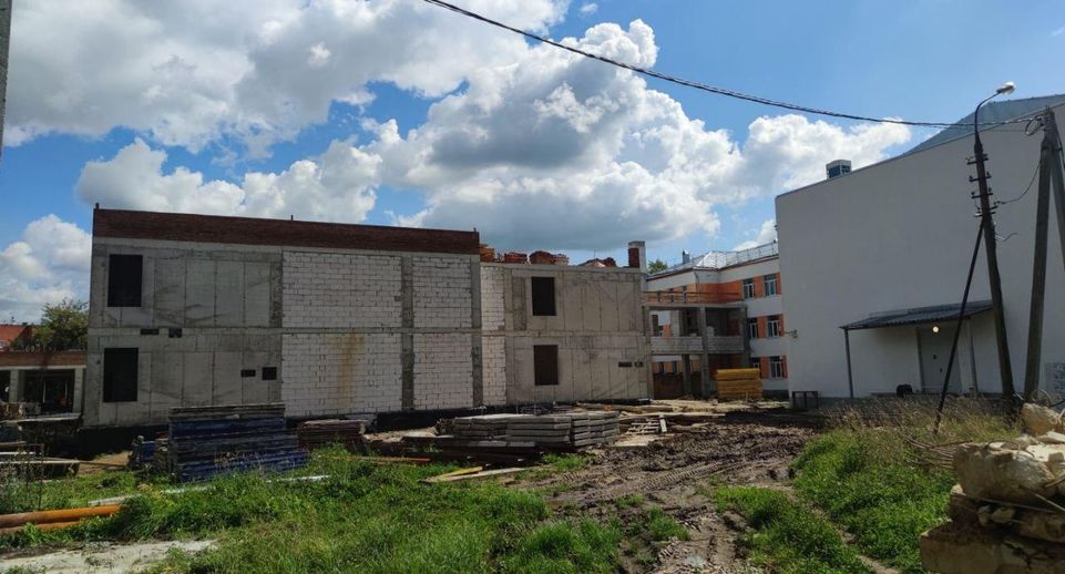 В Бронницах активно строят новый корпус лицея
