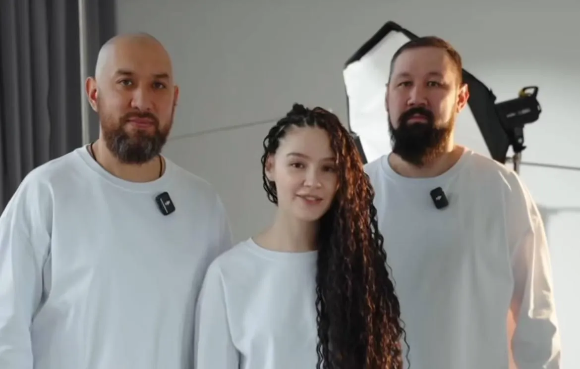Страница группы AY YOLA в Инстаграм* @ayyola.music/*запрещенная в России соцсеть; принадлежит компании Meta, признанной экстремистской организацией и запрещенной в РФ