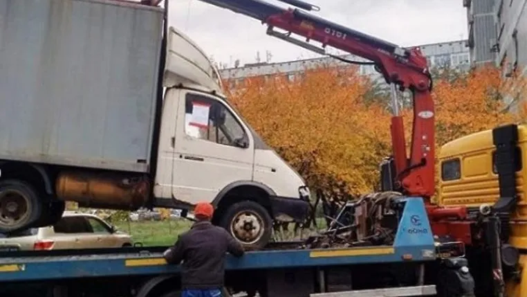 13 бесхозных автомобилей убрали с улиц Королева в октябре