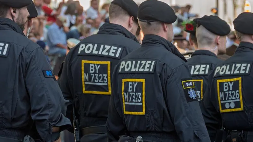 Оба в розыске: сотрудник ВШЭ жестоко убил жену в Германии, ему помогла мать