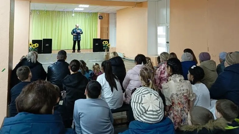 В ДК села Подхожее Серебряных Прудов провели праздничный концерт для женщин
