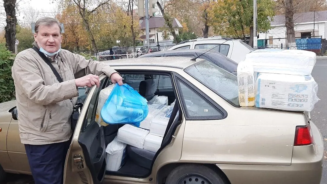 Волонтеры Подольска передали памперсы центру социальной адаптации в Москве
