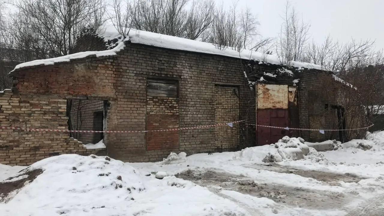 В Подольске снесли разрушенное здание котельной