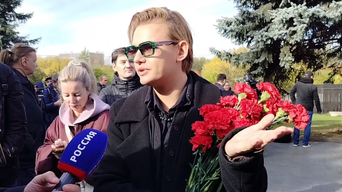 «Спасал человеческие души»: звезда «Битвы экстрасенсов» прощается с Кашпировским
