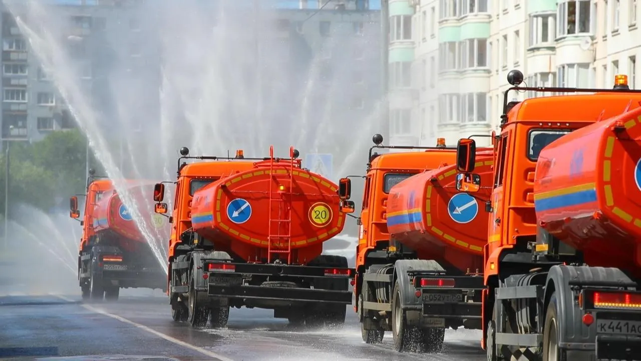 В Люберцах в день расходуют до 500 т воды для помывки дорог