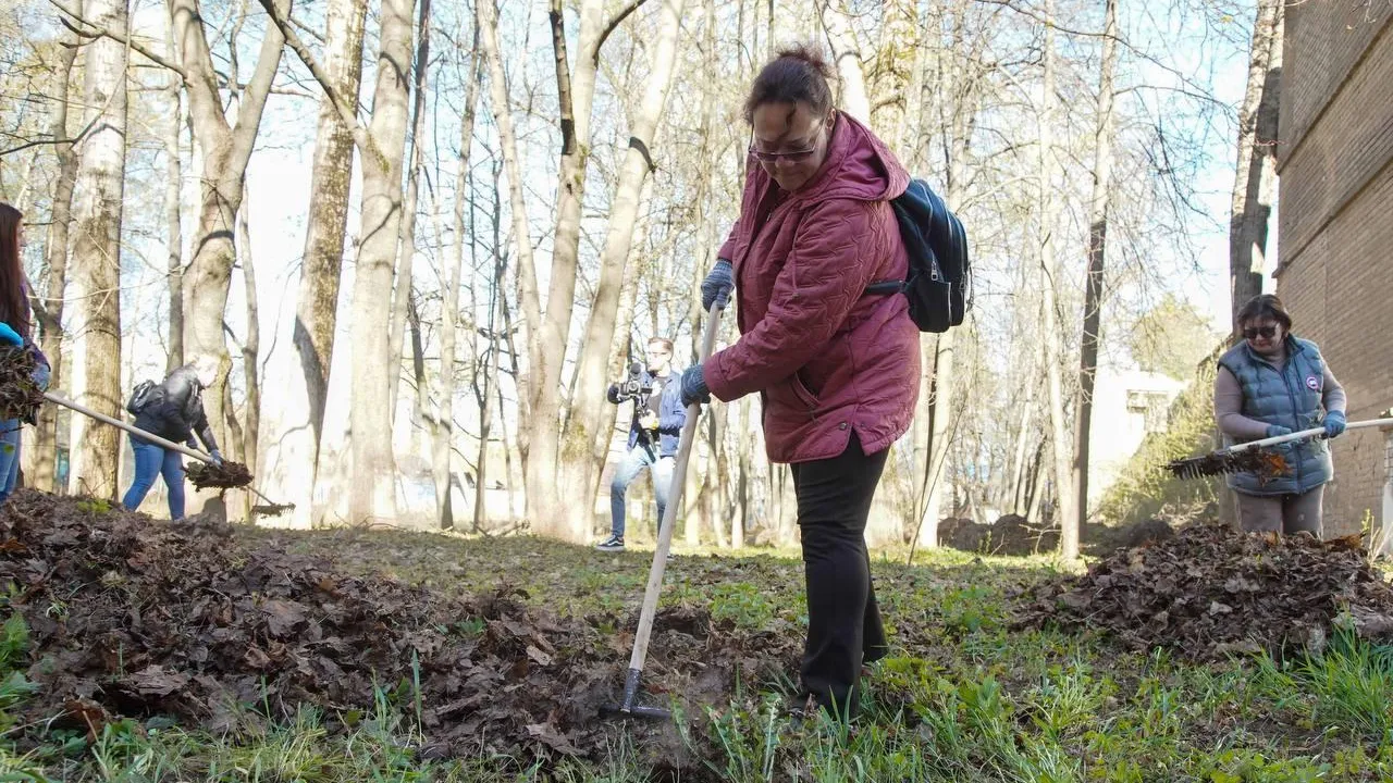 На общеобластном субботнике в Люберцах собрали более 22,2 тыс кубометров мусора
