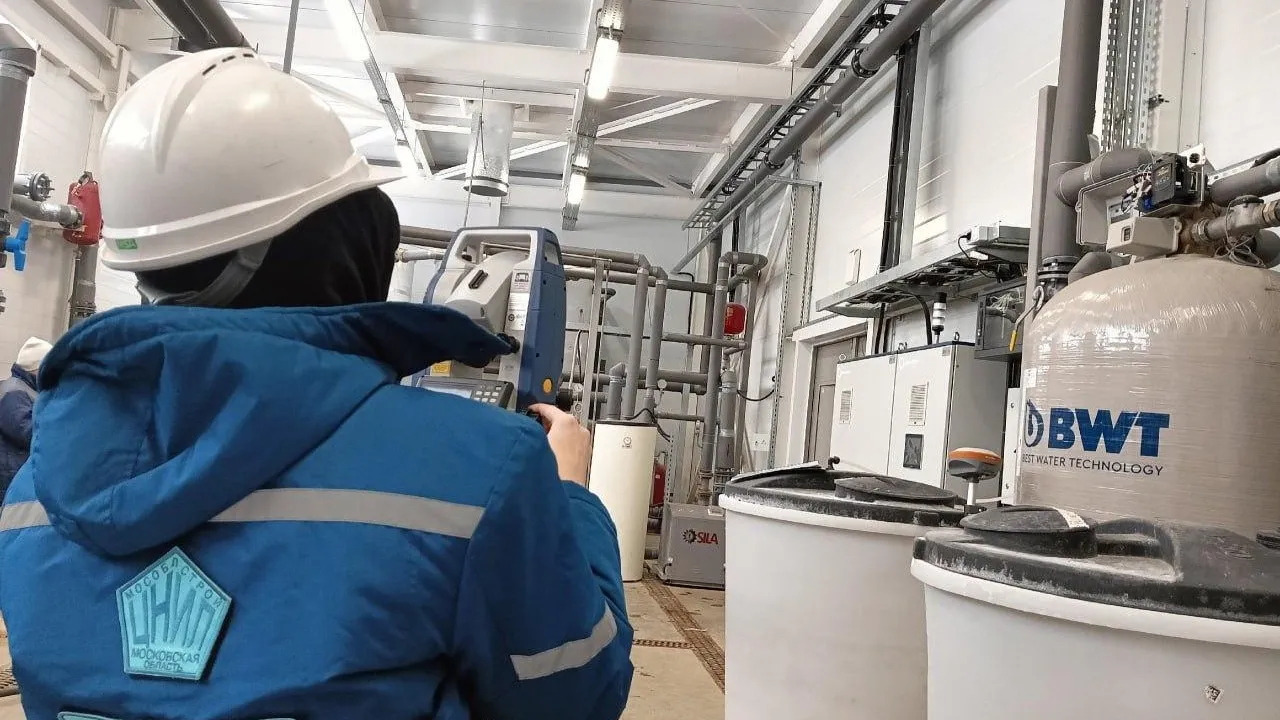 Реконструкция цеха по выпуску морепродуктов продолжается в Богородском округе