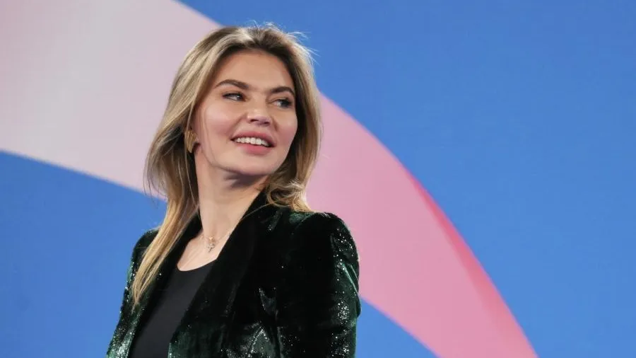 Звездный косметолог Мухина раскрыла секрет молодости Алины Кабаевой