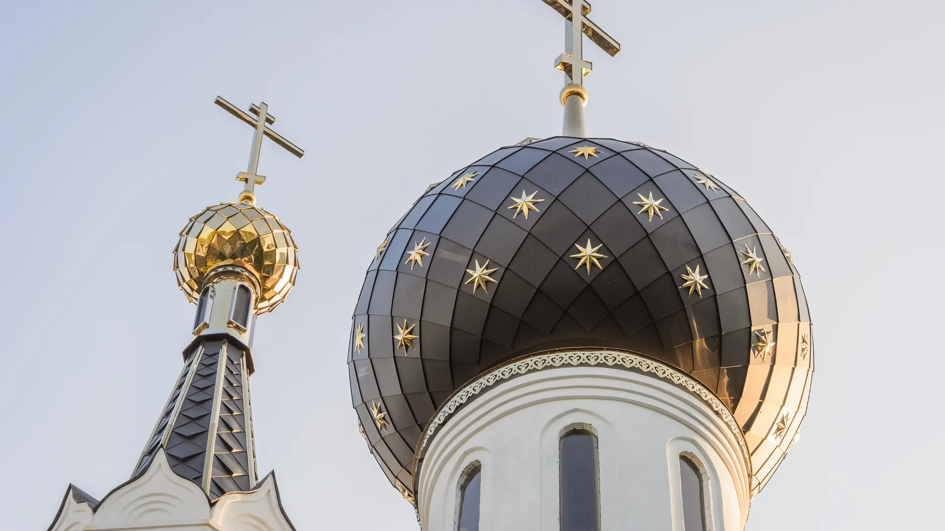 В РПЦ отказались комментировать наказание священника после панихиды по Навальному*