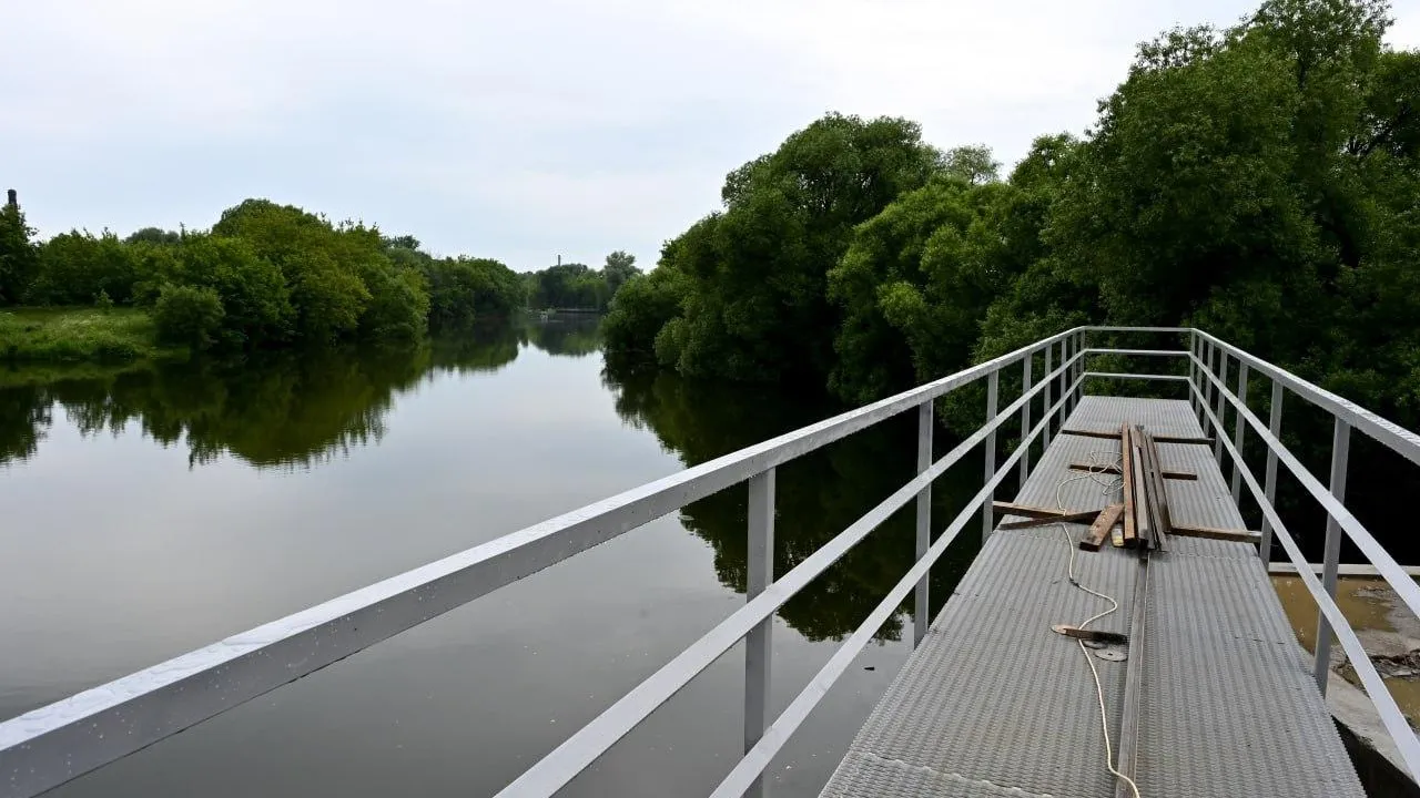 В Серпухове завершают ремонт донного водовыпуска плотины на реке Нара