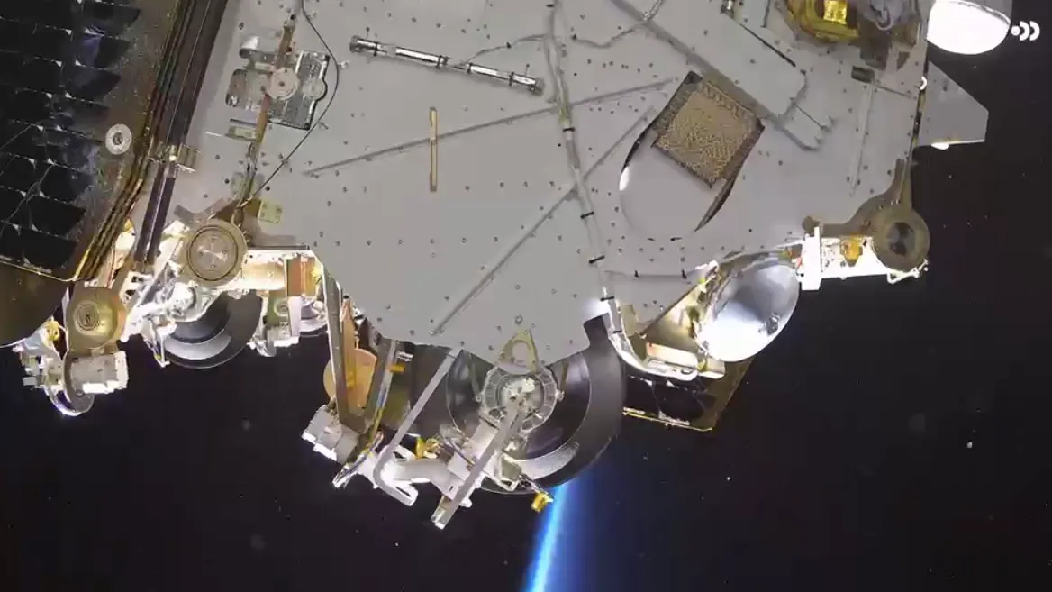 кадр из видео