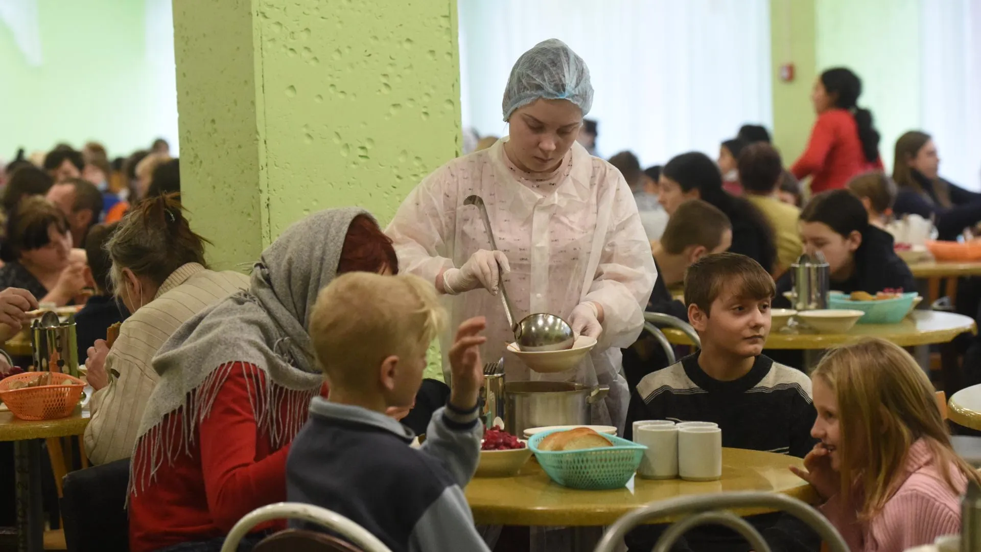 Подмосковный омбудсмен посетила пункты временного размещения в Клину