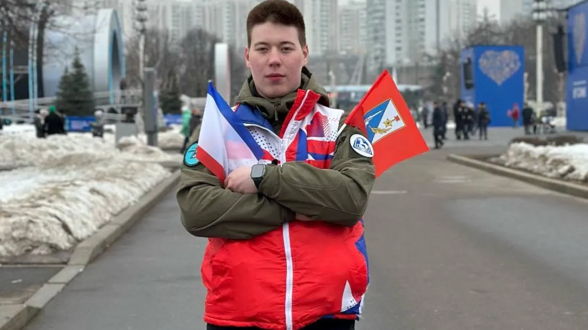 Студенты Подольска на ВДНХ поучаствовали в шествии, посвященном присоединению Крыма к РФ