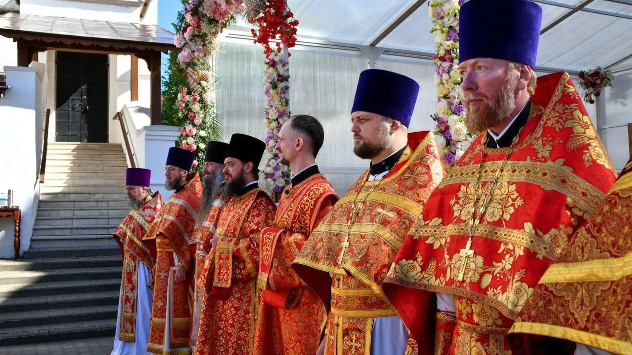 В Серпухове отпраздновали обретение чудотворной иконы Божией Матери «Неупиваемая чаша»