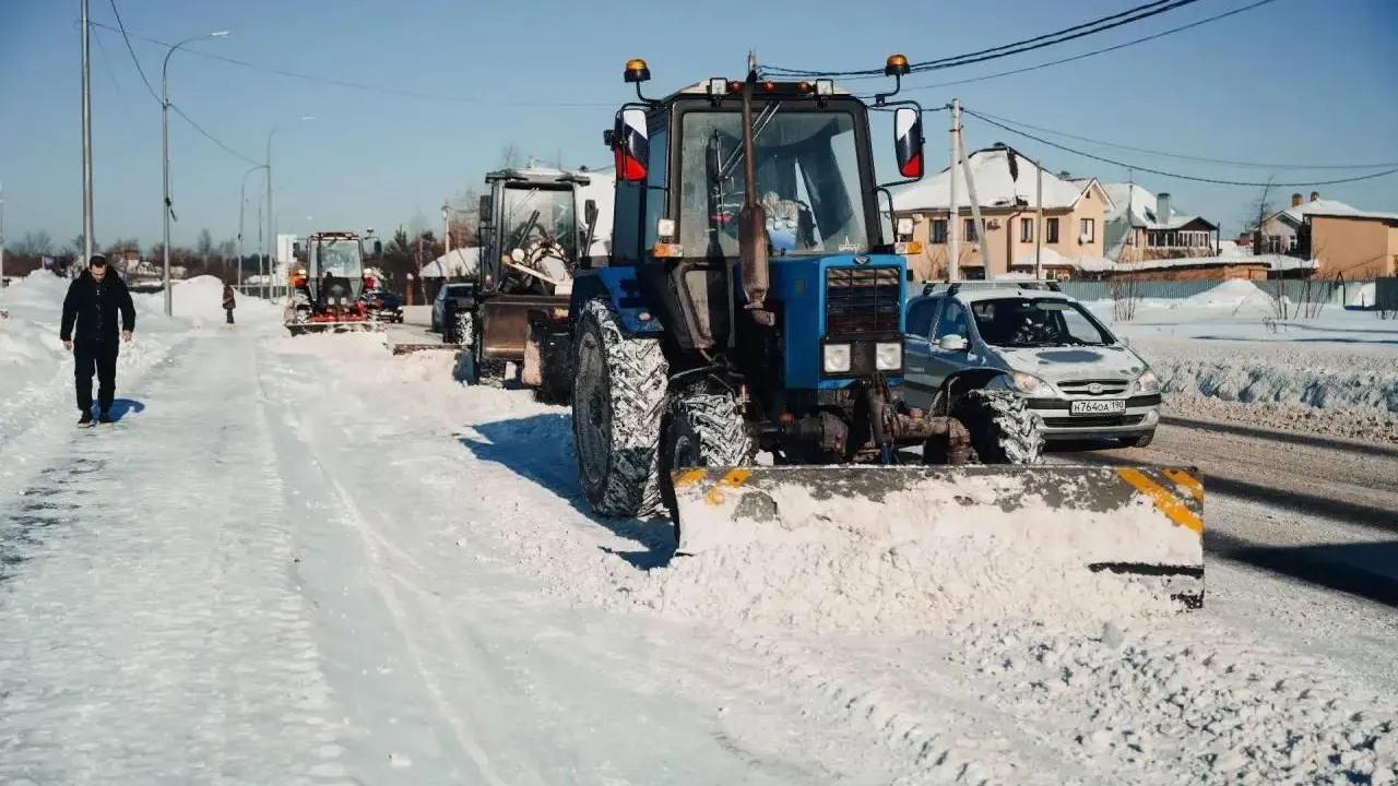 Более 13 тыс кубометров снега вывезли с улиц Лосино-Петровского с начала февраля